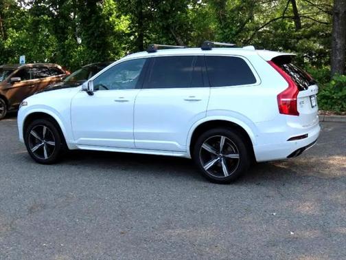 2017 Volvo XC90 T6 R-Design
