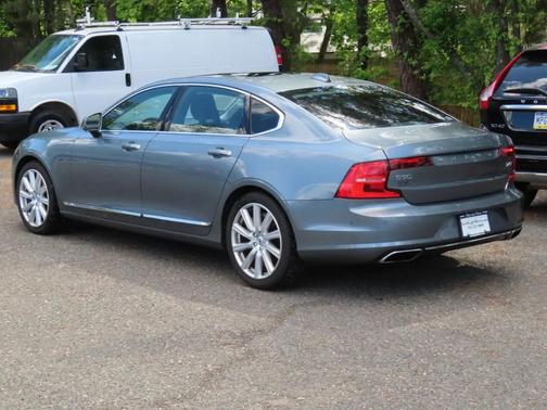 Osmium Grey Metallic 2018 Volvo S90 T6 Inscription
