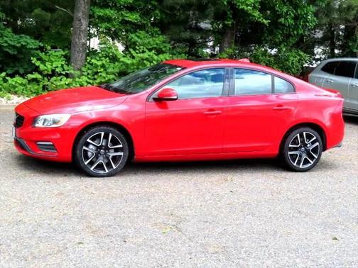 2018 Volvo S60 T5 Dynamic
