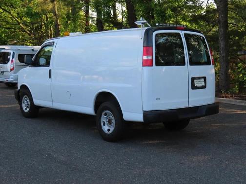 White 2017 Chevrolet Express 2500 LT