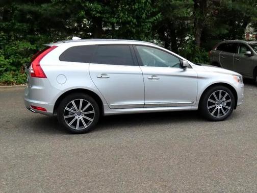 2017 Volvo XC60 T6 Inscription