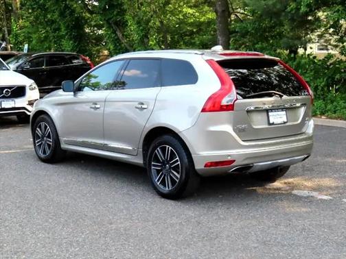 2016 Volvo XC60 T5 Premier
