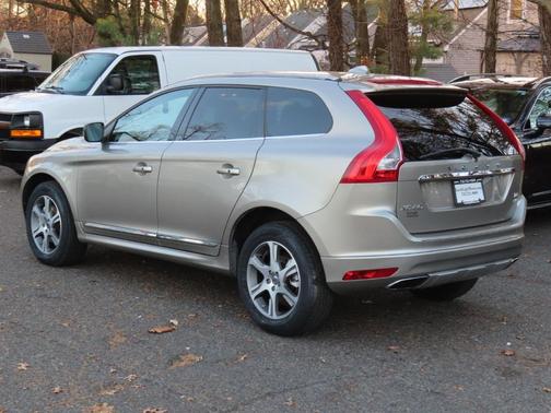 2015 Volvo XC60 T6 Premier Plus