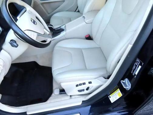 2016 Volvo V60 T5 Drive-E Premier