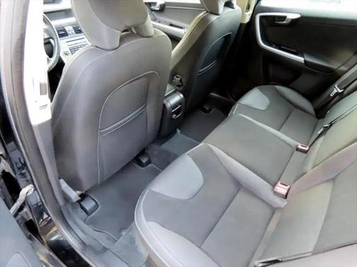 2010 Volvo XC60 3.2