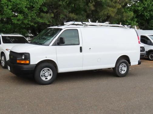 White 2017 Chevrolet Express 2500 LT