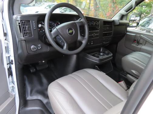 2017 Chevrolet Express 2500 Work Van