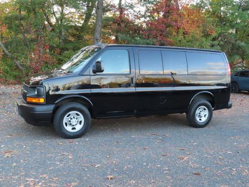 2017 Chevrolet Express 2500 LS