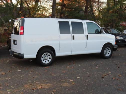 2013 Chevrolet Express 1500 1500 Cargo
