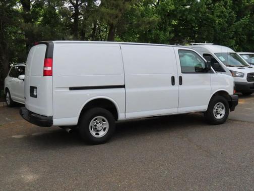 White 2022 Chevrolet Express 2500 LT