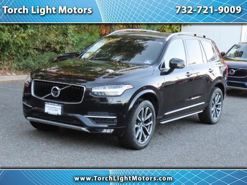 2017 Volvo XC90 T6 Momentum