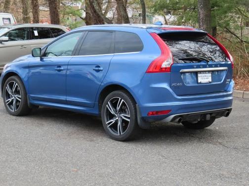 2017 Volvo XC60 T6 R-Design