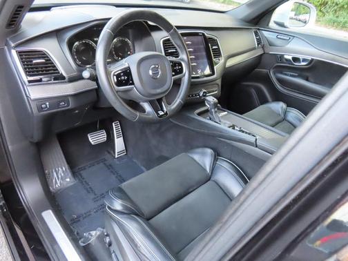 2019 Volvo XC90 T6 R-Design