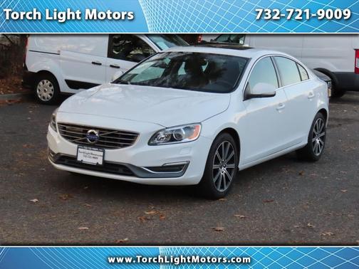 2017 Volvo S60 Inscription T5 Platinum