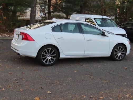 2017 Volvo S60 Inscription T5 Platinum