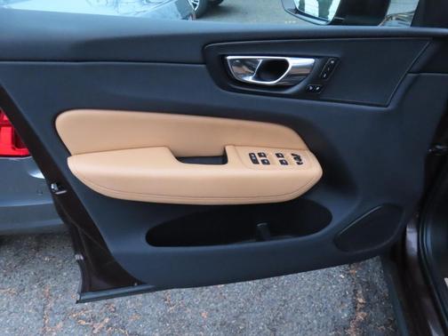 2018 Volvo XC60 T6 Inscription