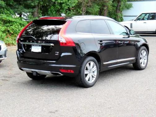 2017 Volvo XC60 T5 Inscription