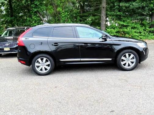 2017 Volvo XC60 T5 Inscription