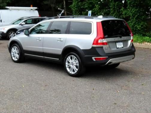2016 Volvo XC70 T5 Platinum