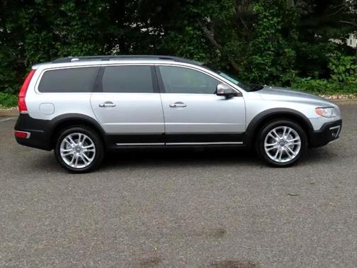 2016 Volvo XC70 T5 Platinum