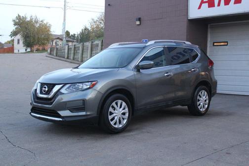 2017 Nissan Rogue S
