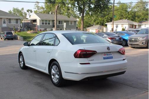 2018 Volkswagen Passat 2.0T R-Line