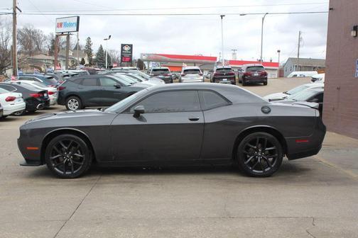 2021 Dodge Challenger SXT