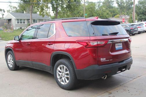 2021 Chevrolet Traverse LT Cloth