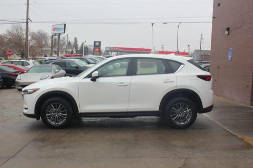 2017 Mazda CX-5 Sport