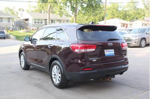2017 Kia Sorento LX