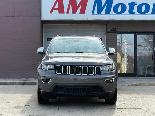 2017 Jeep Grand Cherokee Laredo
