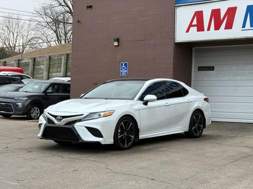 2019 Toyota Camry XSE