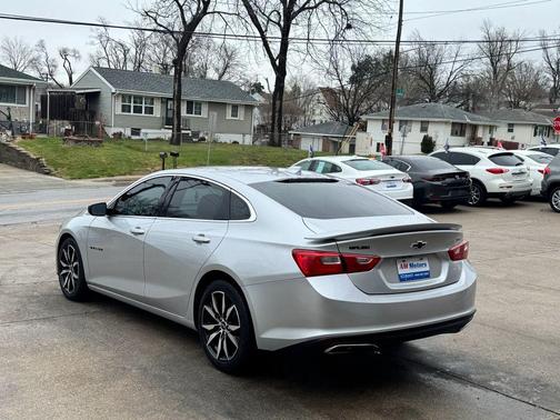 Silver Ice Metallic 2020 Chevrolet Malibu FWD RS