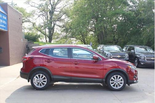 2021 Nissan Rogue Sport SV