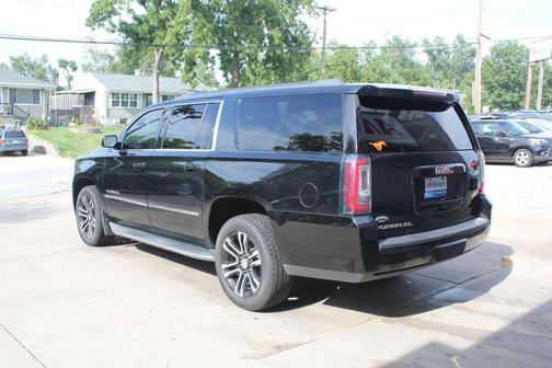 2016 GMC Yukon XL SLT