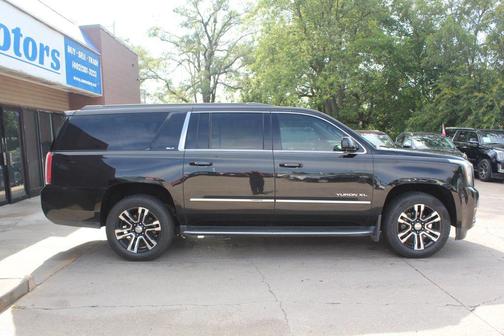 2016 GMC Yukon XL SLT