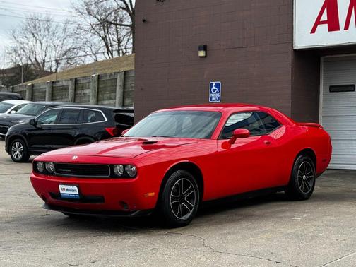 2010 Dodge Challenger SE