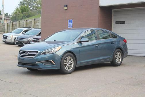 2017 Hyundai SONATA SE