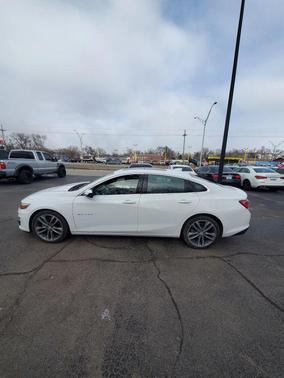 2022 Chevrolet Malibu LT