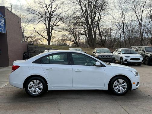 2013 Chevrolet Cruze LS