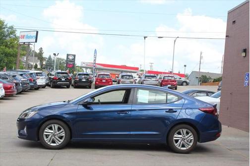 2020 Hyundai ELANTRA SEL