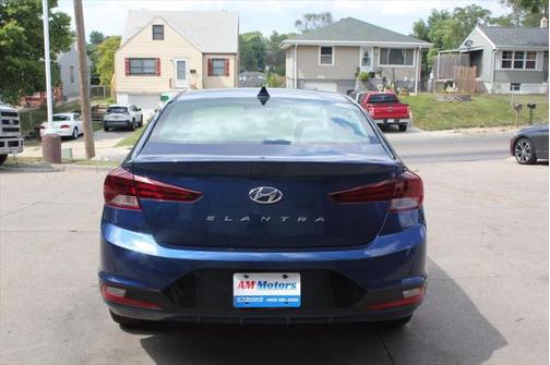 2020 Hyundai ELANTRA SEL