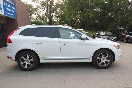 2014 Volvo XC60 T6 R-Design Premier Plus