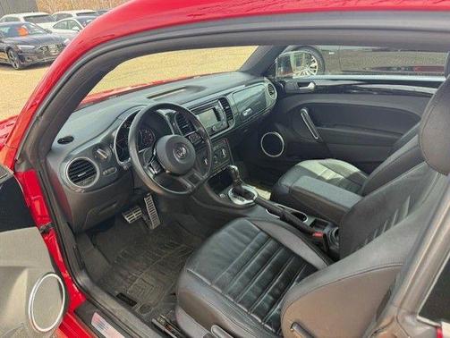 2012 Volkswagen Beetle Base
