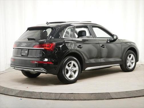 2024 Audi Q5 40 Premium