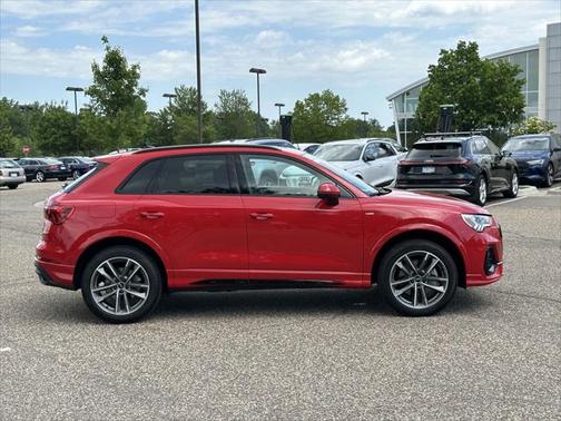 2024 Audi Q3 Premium 45 TFSI S line quattro Tiptronic