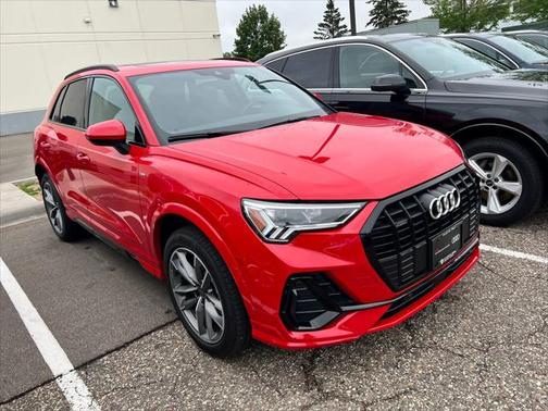 2024 Audi Q3 Premium 45 TFSI S line quattro Tiptronic