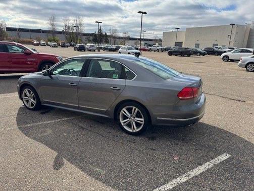 2015 Volkswagen Passat 2.0L TDI DSG SEL Premium