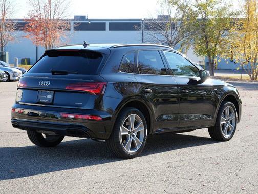 2025 Audi Q5 45 S line Premium