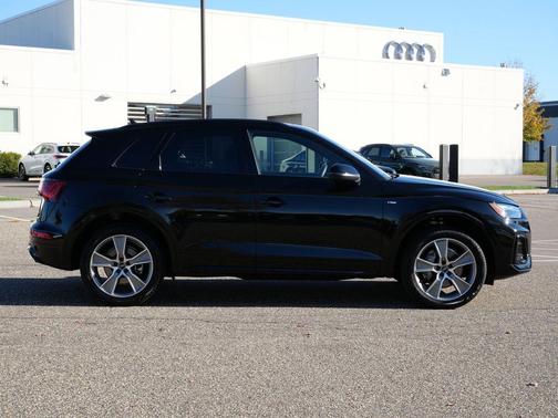 2025 Audi Q5 45 S line Premium
